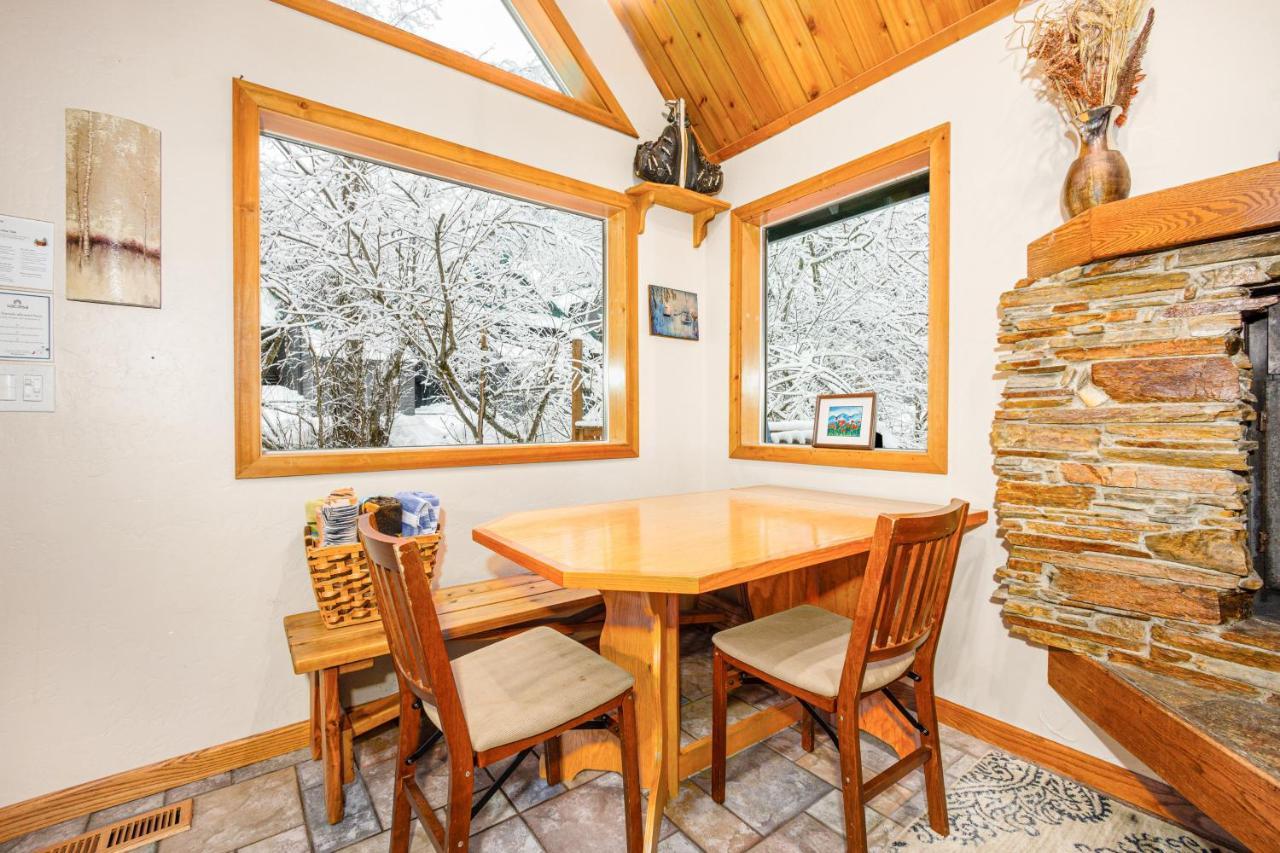 Snowbird Chalet #5 Гърдууд Екстериор снимка